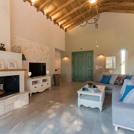 Astarte Villas - Laalu Private Villa With Pool Koukounaria Exterior foto